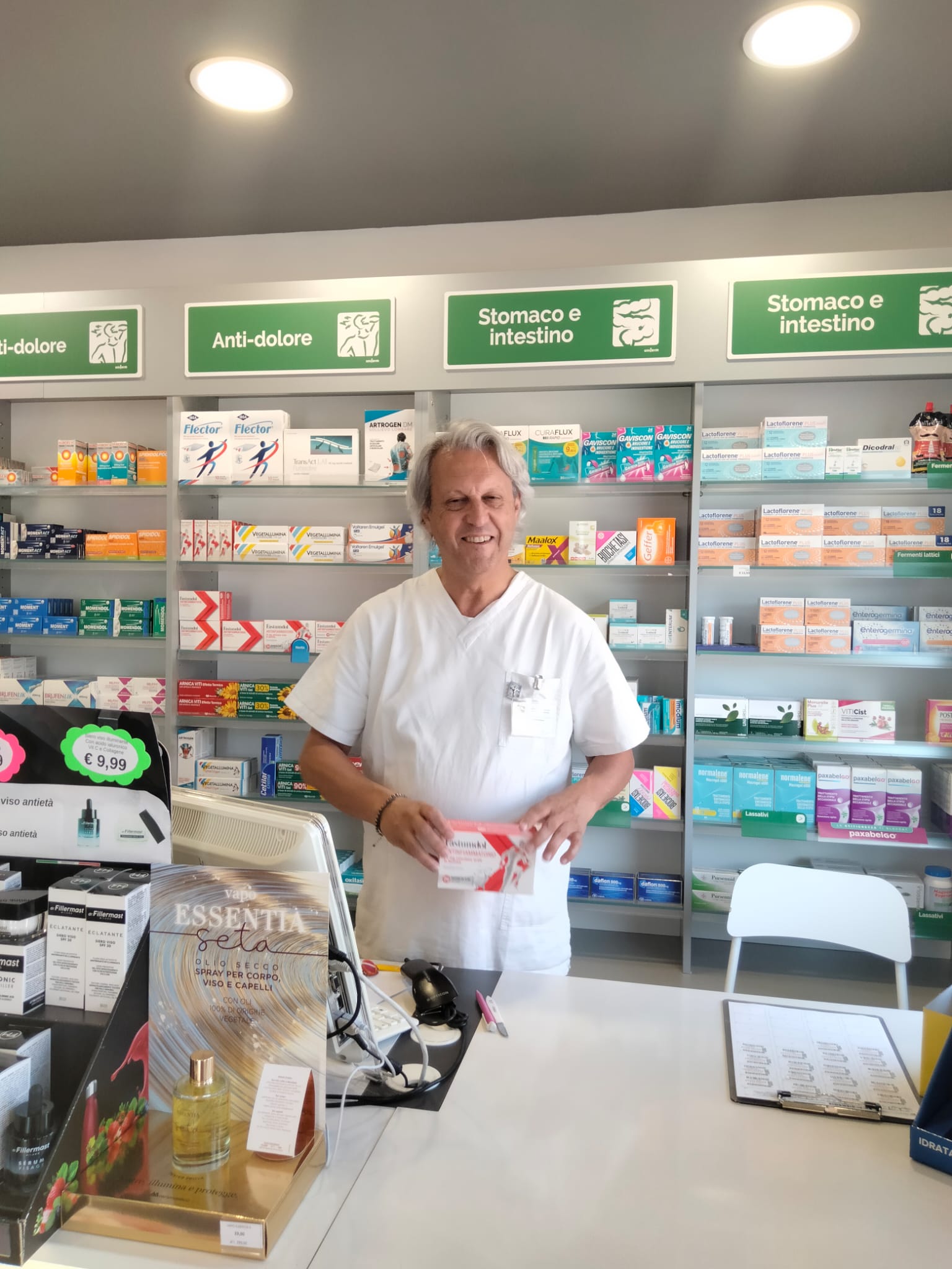 Dott. Marco Veronese, farmacista libero professionista disponibile per sostituzioni in provincia di Treviso, Veneto e Tutta Italia